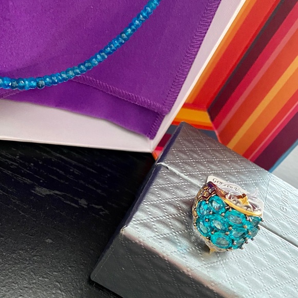 Gems En Vogue Ring Parabia Topaz Ring & Necklace - Picture 5 of 16